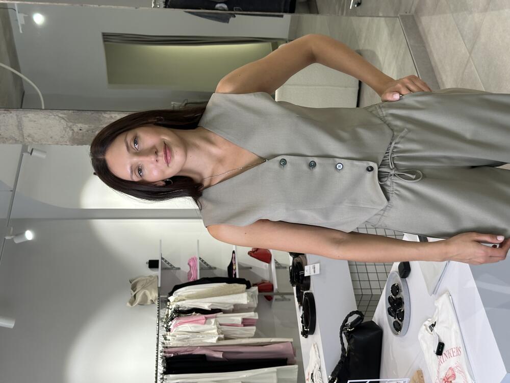 Жилет 85-2\12-1 костюмка оливка