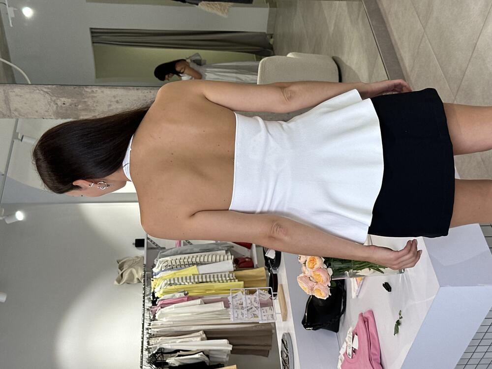 Еластичний топ з баскою білий, one size