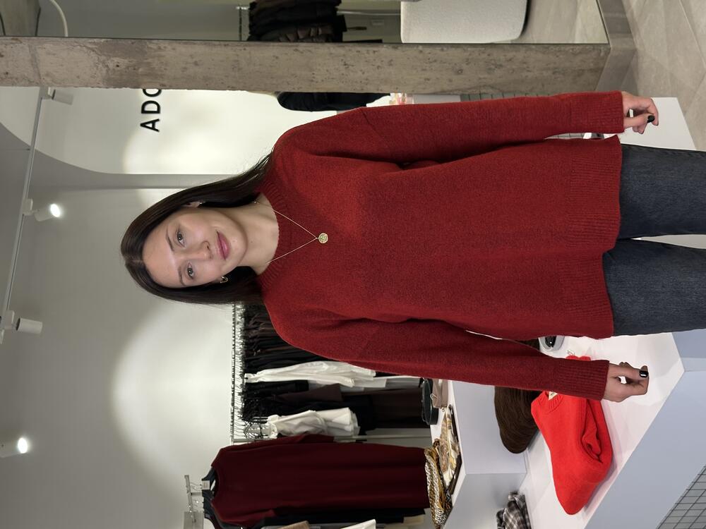 Светер база червоний