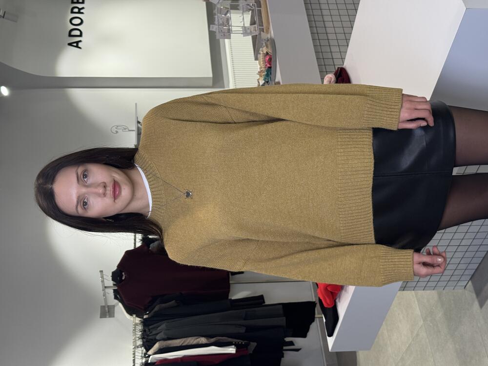 Светр базовий minimalist yet 