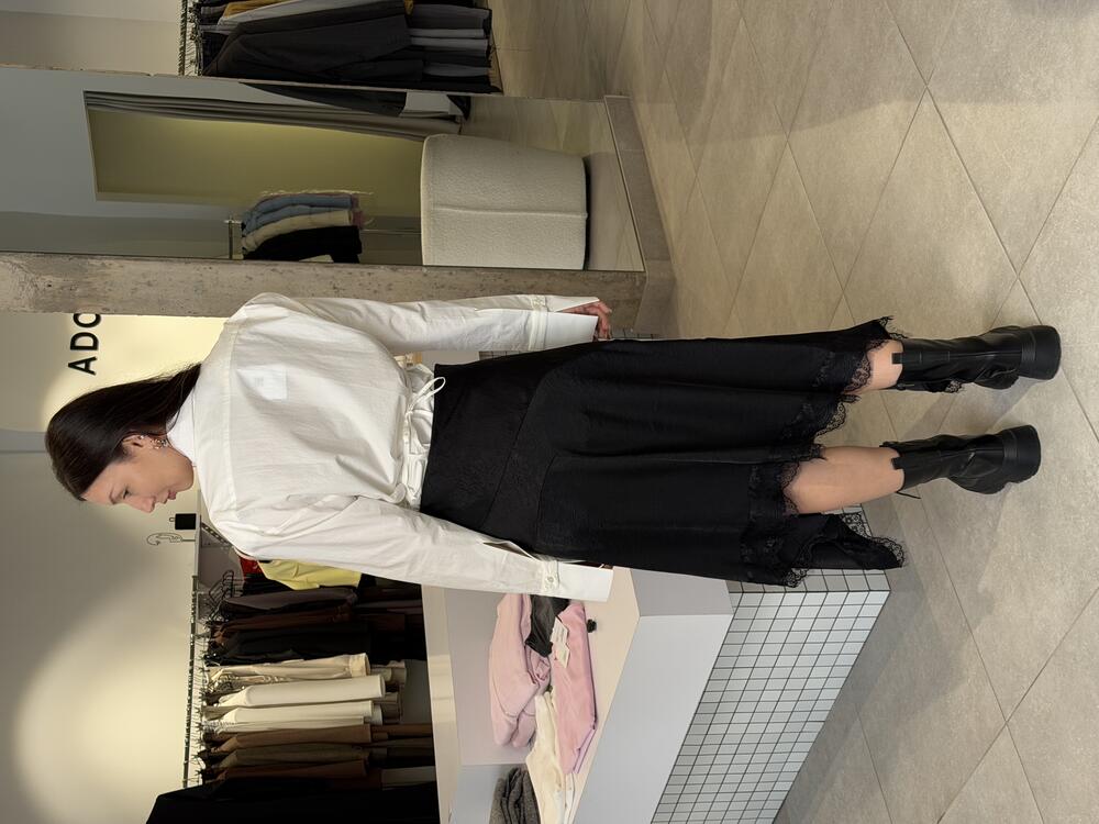 Асиметрична спідниця з мереживом чорний, М